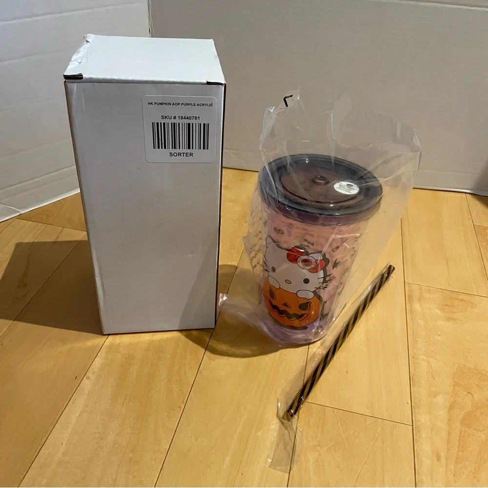 NIB hello kitty pumpkin Halloween acrylic tumbler